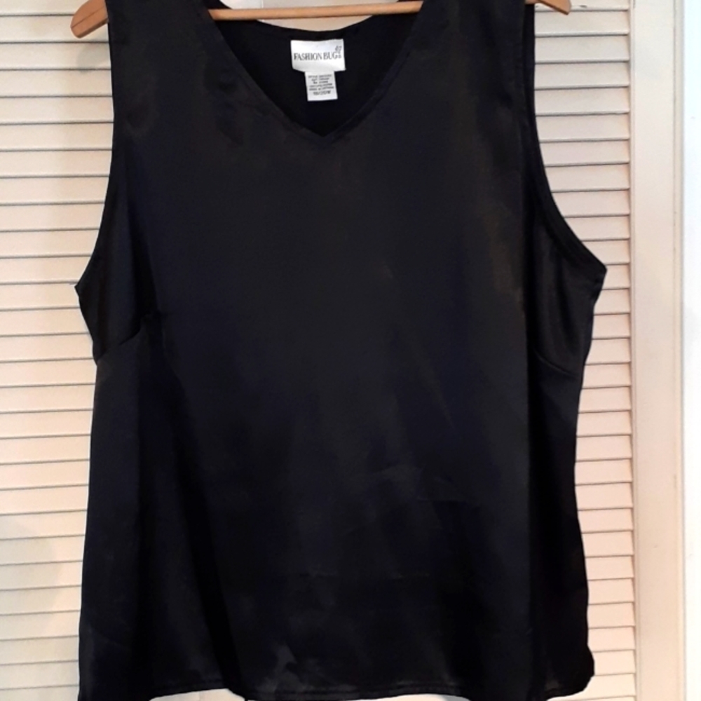 Fashion Bug Satin Sleeveless V Neck Blouse Size 18/20 W